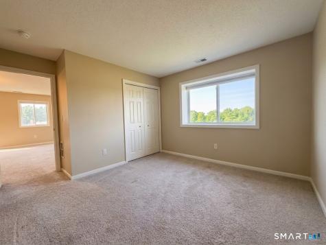 802 Summer Hill Drive South Windsor CT 06074