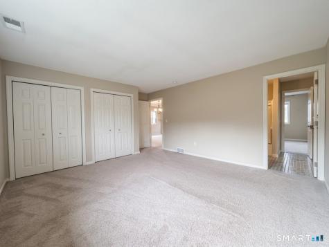 802 Summer Hill Drive South Windsor CT 06074