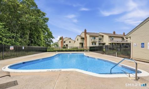 802 Summer Hill Drive South Windsor CT 06074