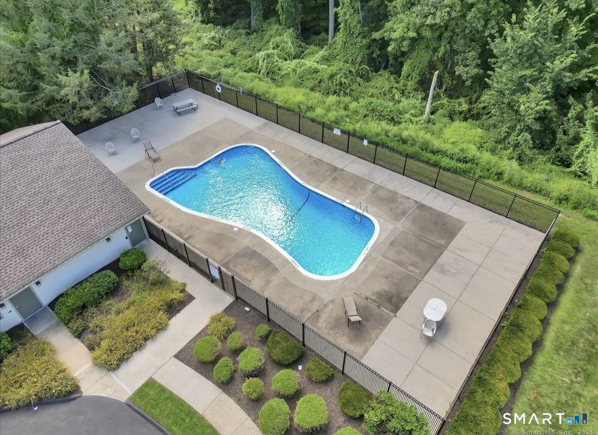 802 Summer Hill Drive South Windsor CT 06074