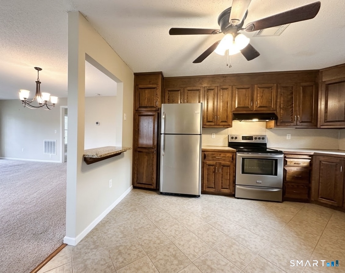 802 Summer Hill Drive South Windsor CT 06074