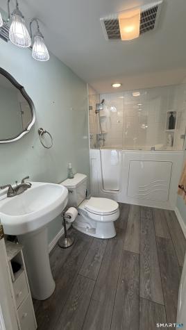 1130 Hanover Avenue Meriden CT 06451