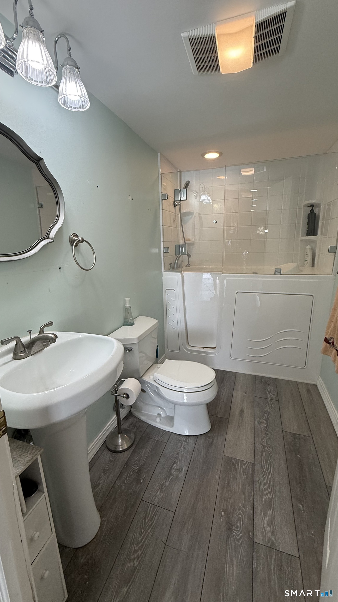 1130 Hanover Avenue Meriden CT 06451