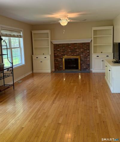 1130 Hanover Avenue Meriden CT 06451