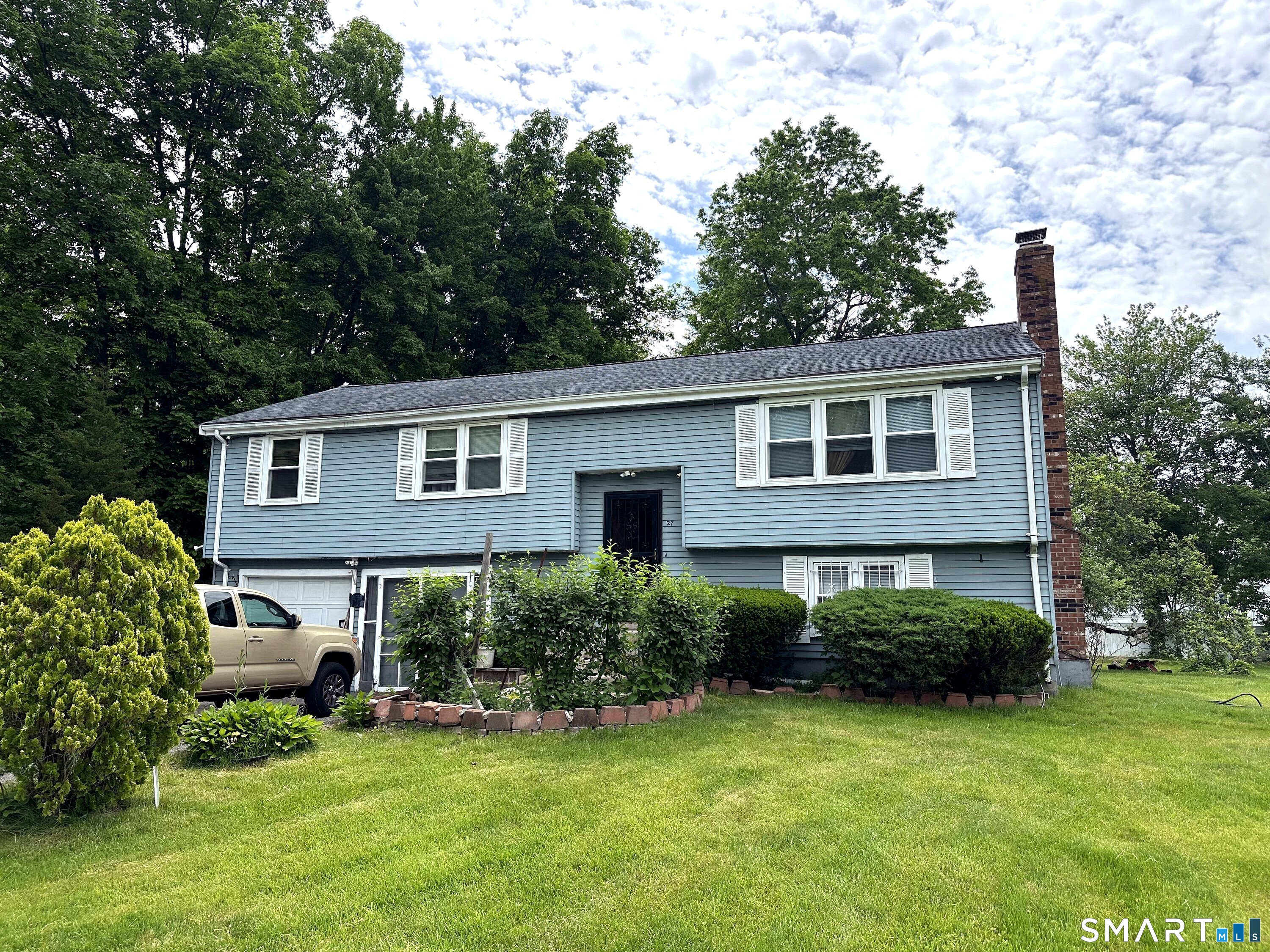 27 Eagleton Drive Windsor CT 06095