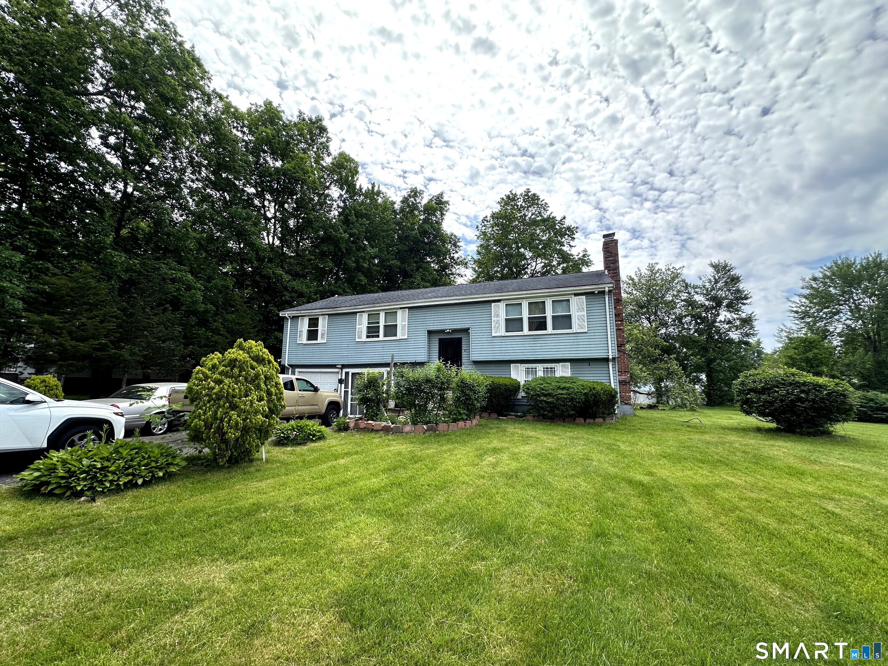 27 Eagleton Drive Windsor CT 06095