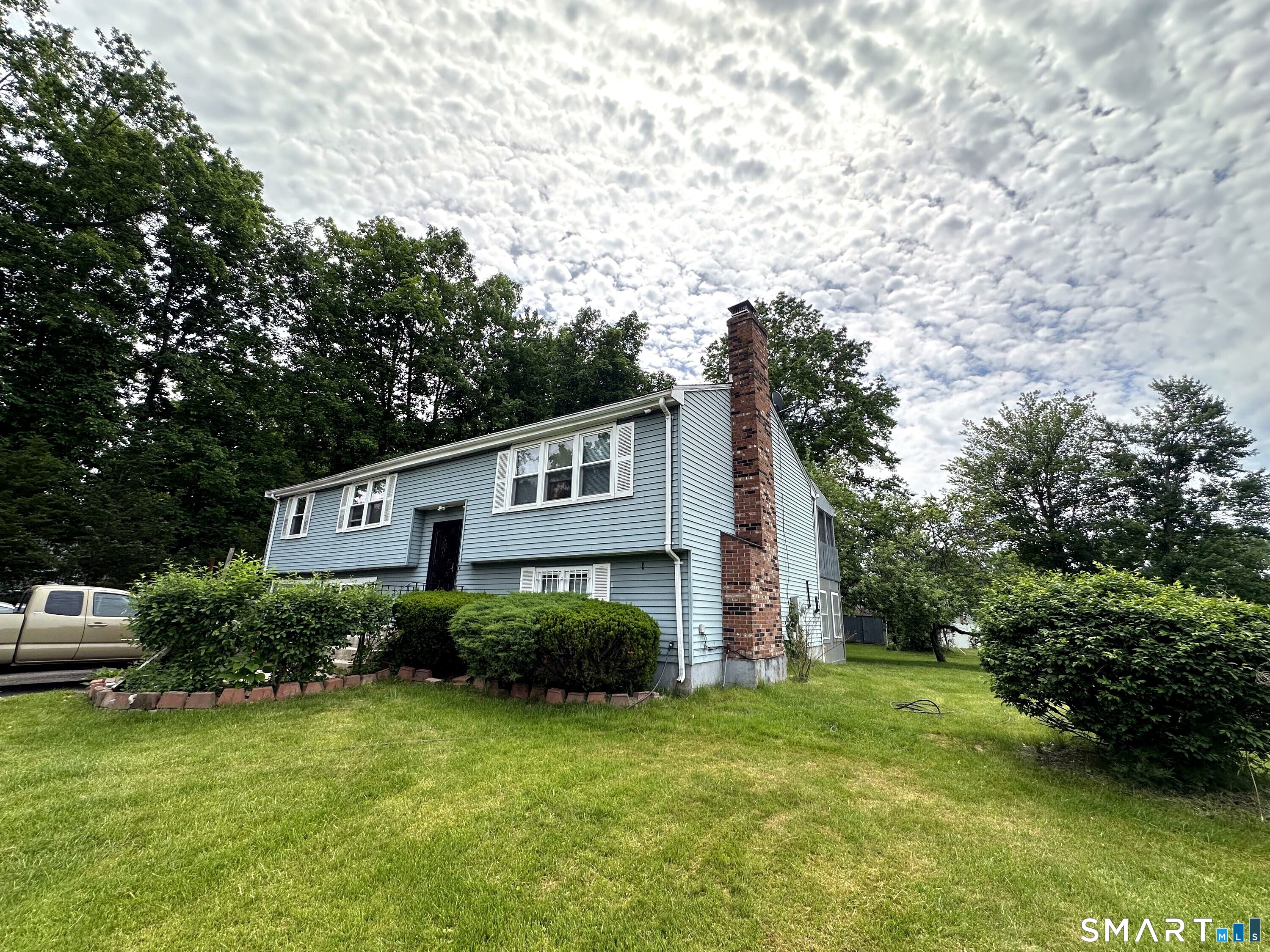 27 Eagleton Drive Windsor CT 06095