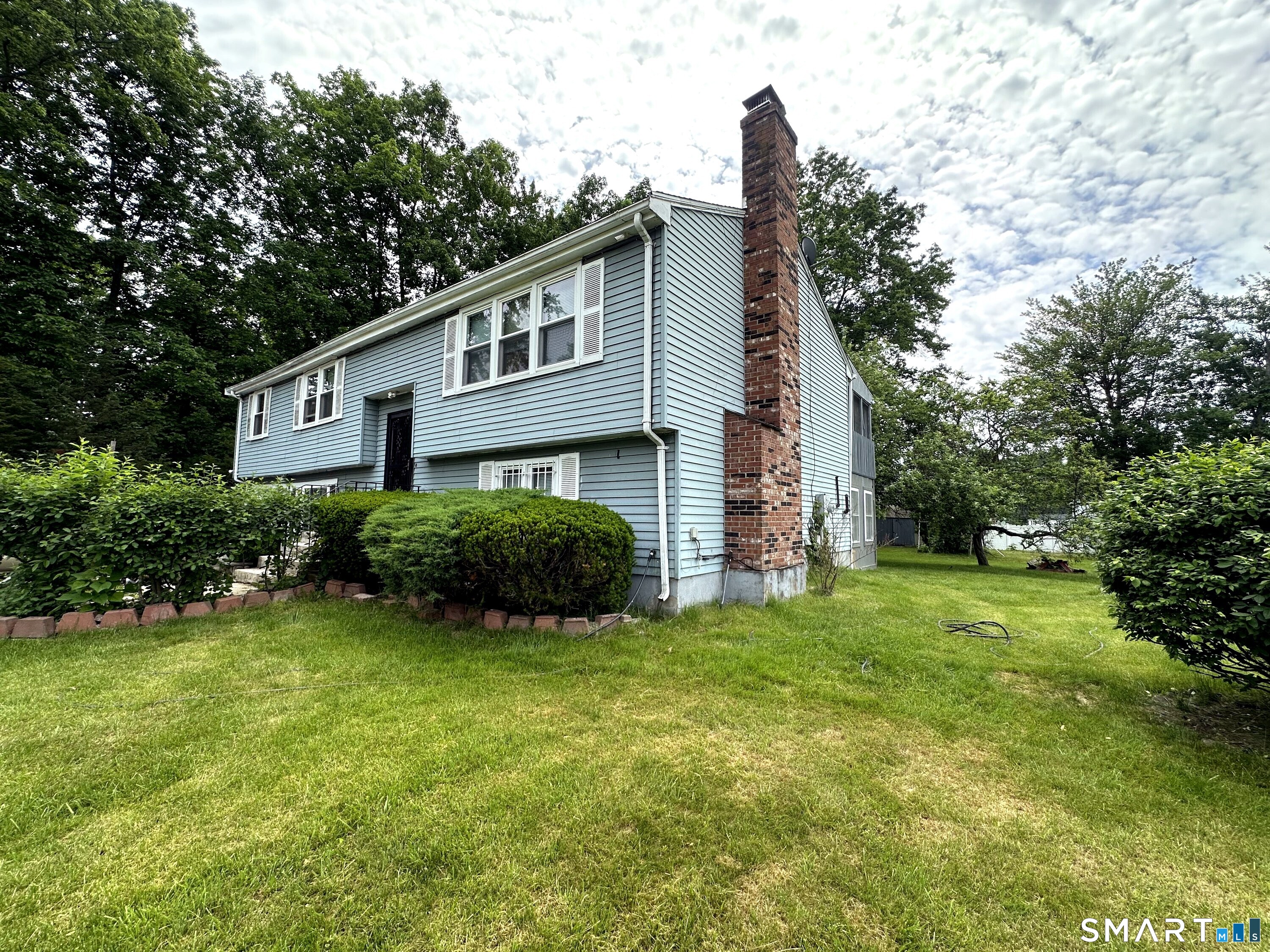 27 Eagleton Drive Windsor CT 06095