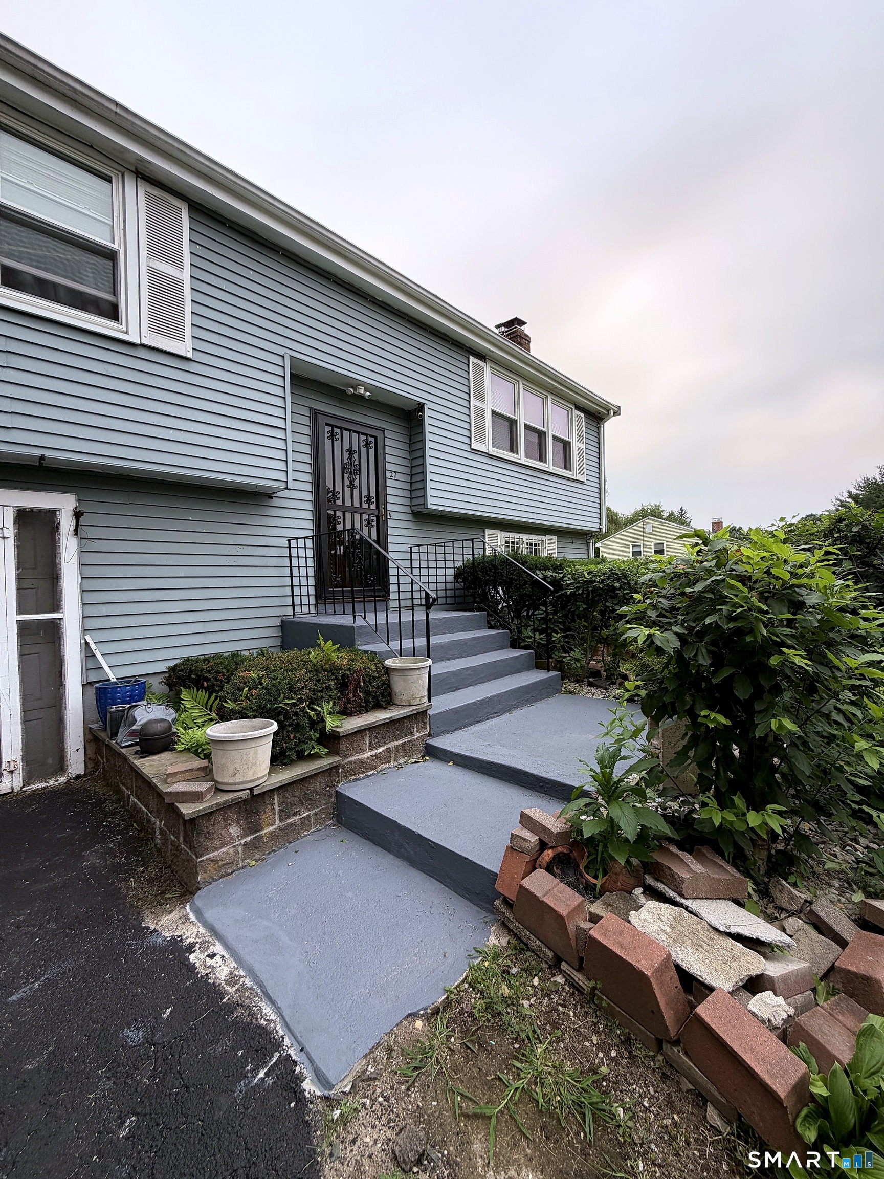 27 Eagleton Drive Windsor CT 06095