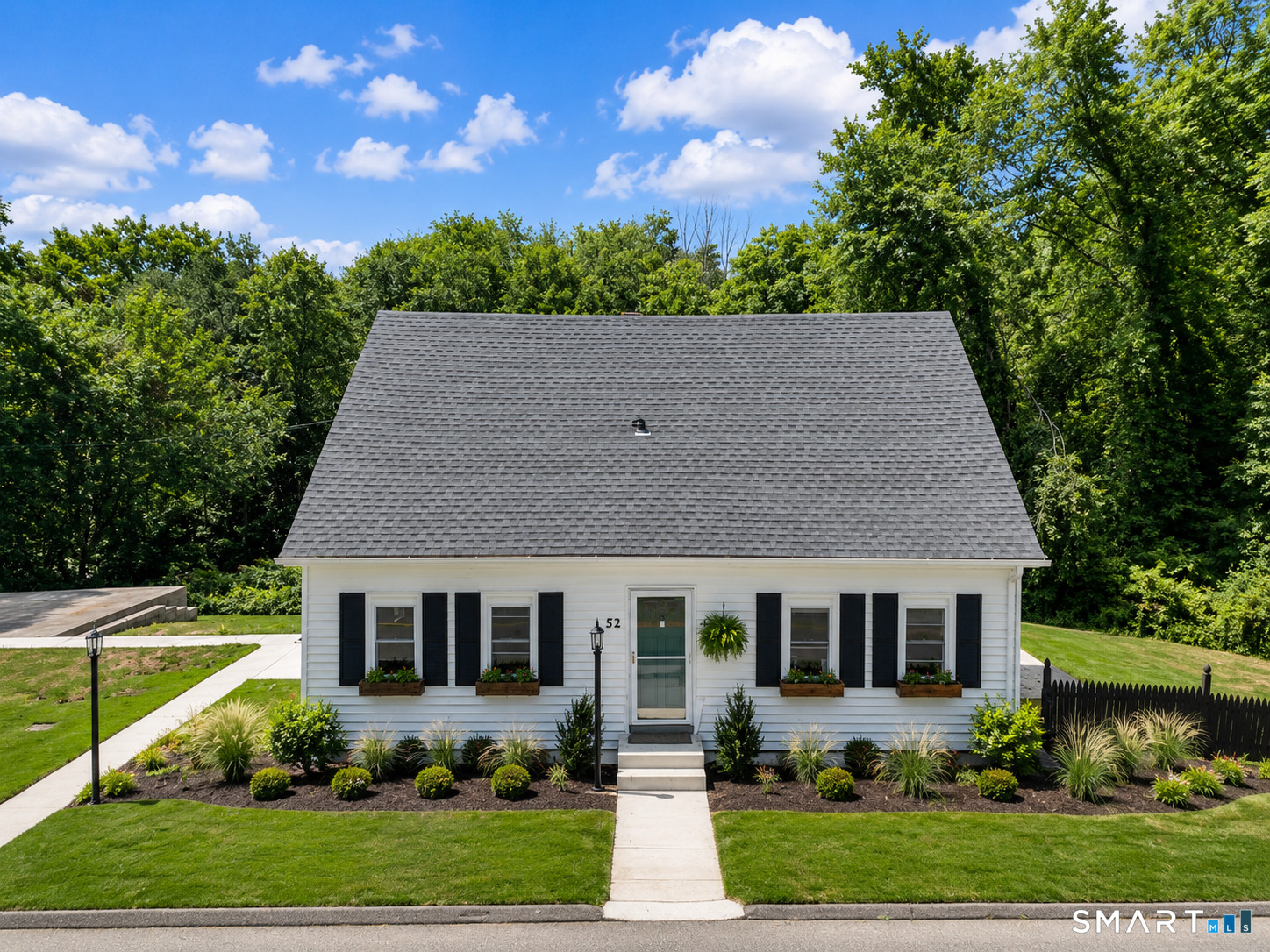 52 Walnut Hill Road East Lyme CT 06333