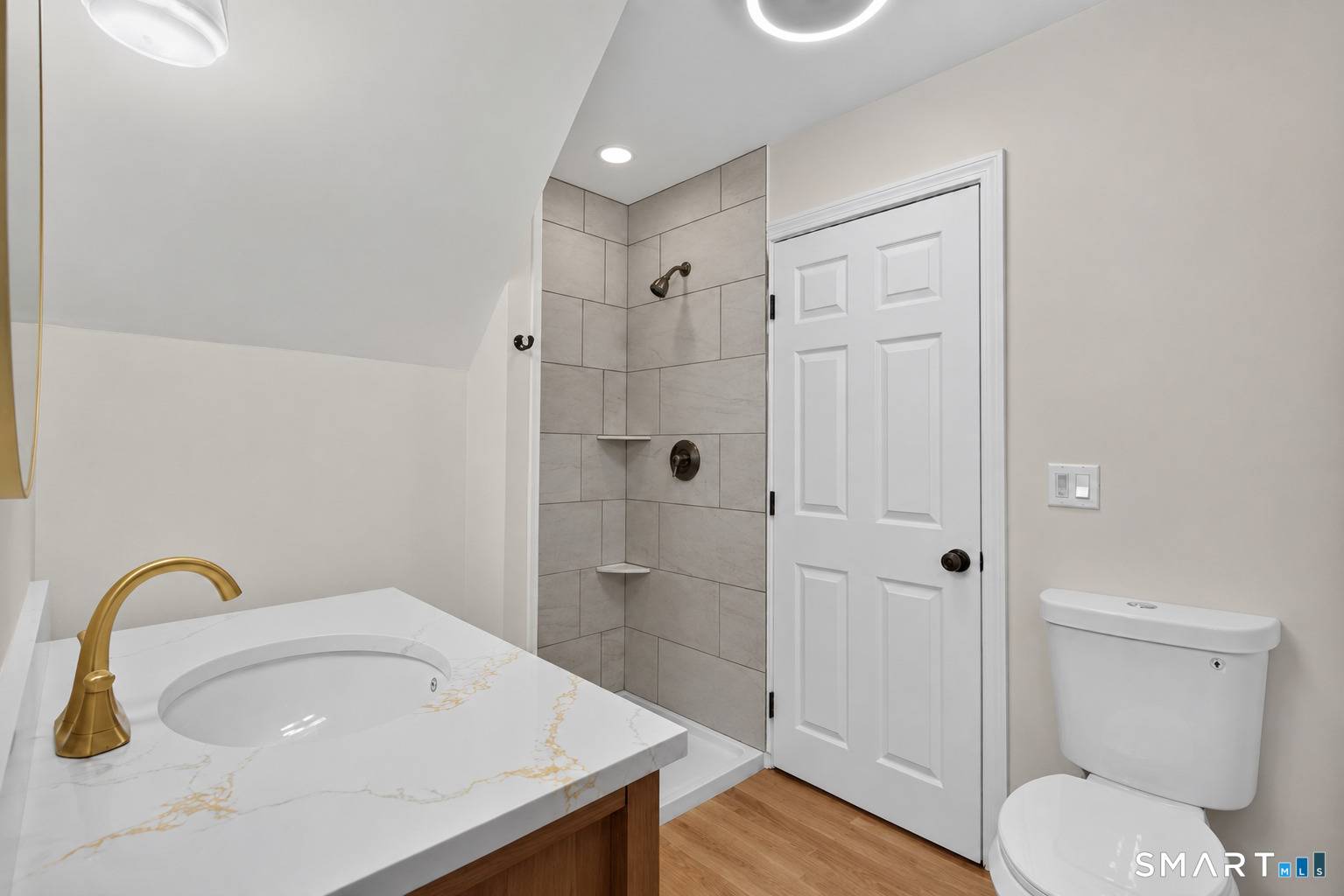 52 Walnut Hill Road East Lyme CT 06333