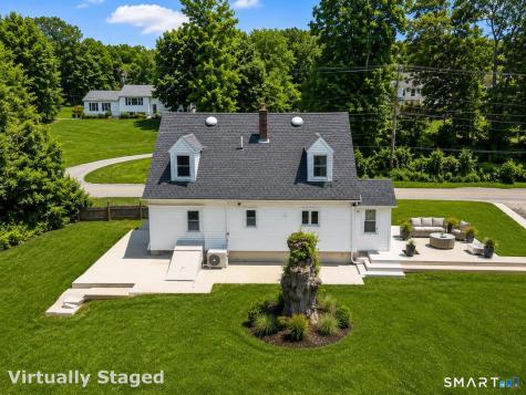 52 Walnut Hill Road East Lyme CT 06333