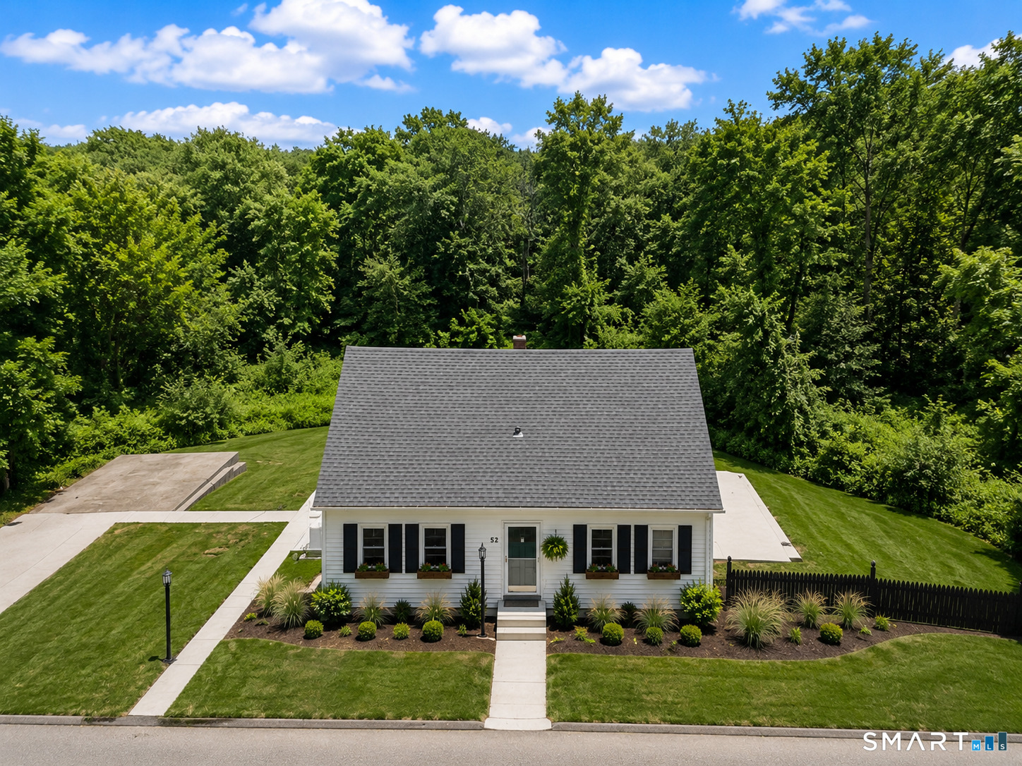 52 Walnut Hill Road East Lyme CT 06333