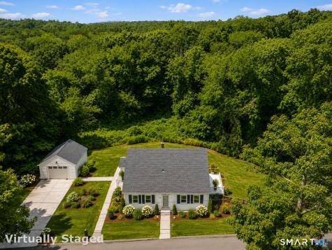 52 Walnut Hill Road East Lyme CT 06333