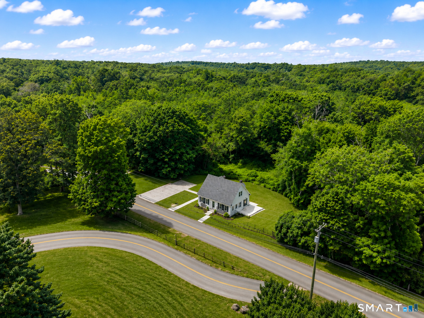 52 Walnut Hill Road East Lyme CT 06333