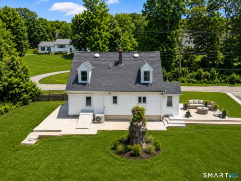 52 Walnut Hill Road East Lyme CT 06333