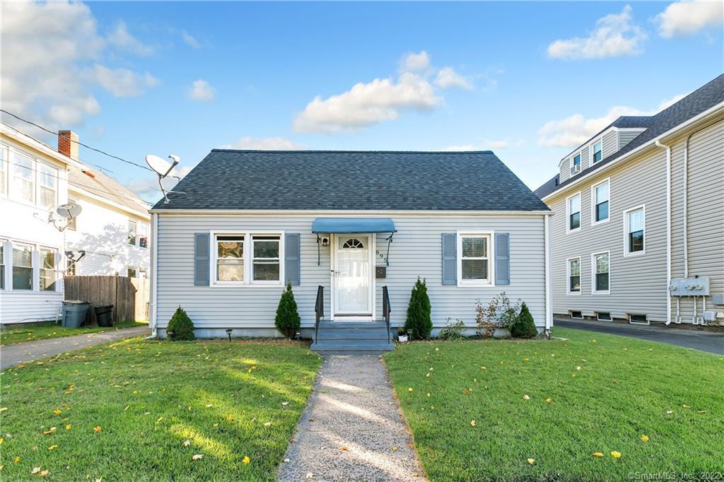 695 3RD Avenue West Haven CT 06516