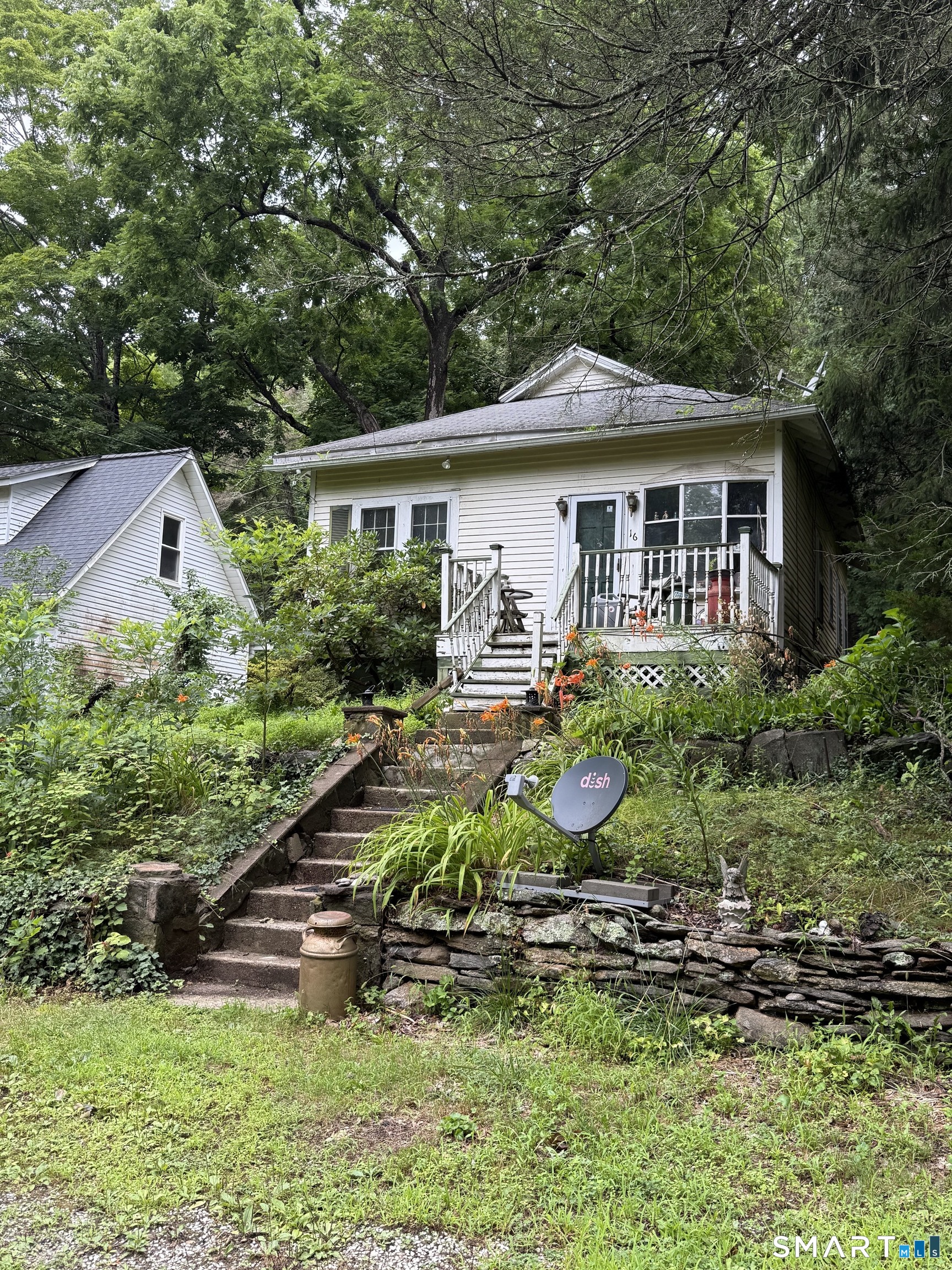 16 Pleasant Valley Road Clinton CT 06413