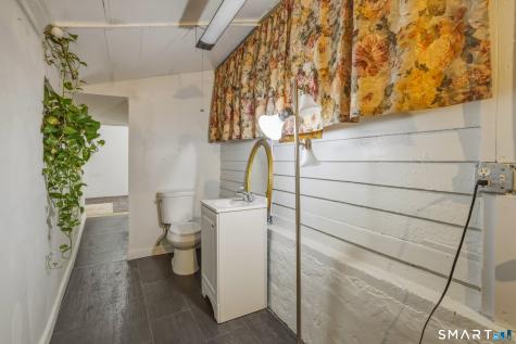 26 Washington Street Derby CT 06418