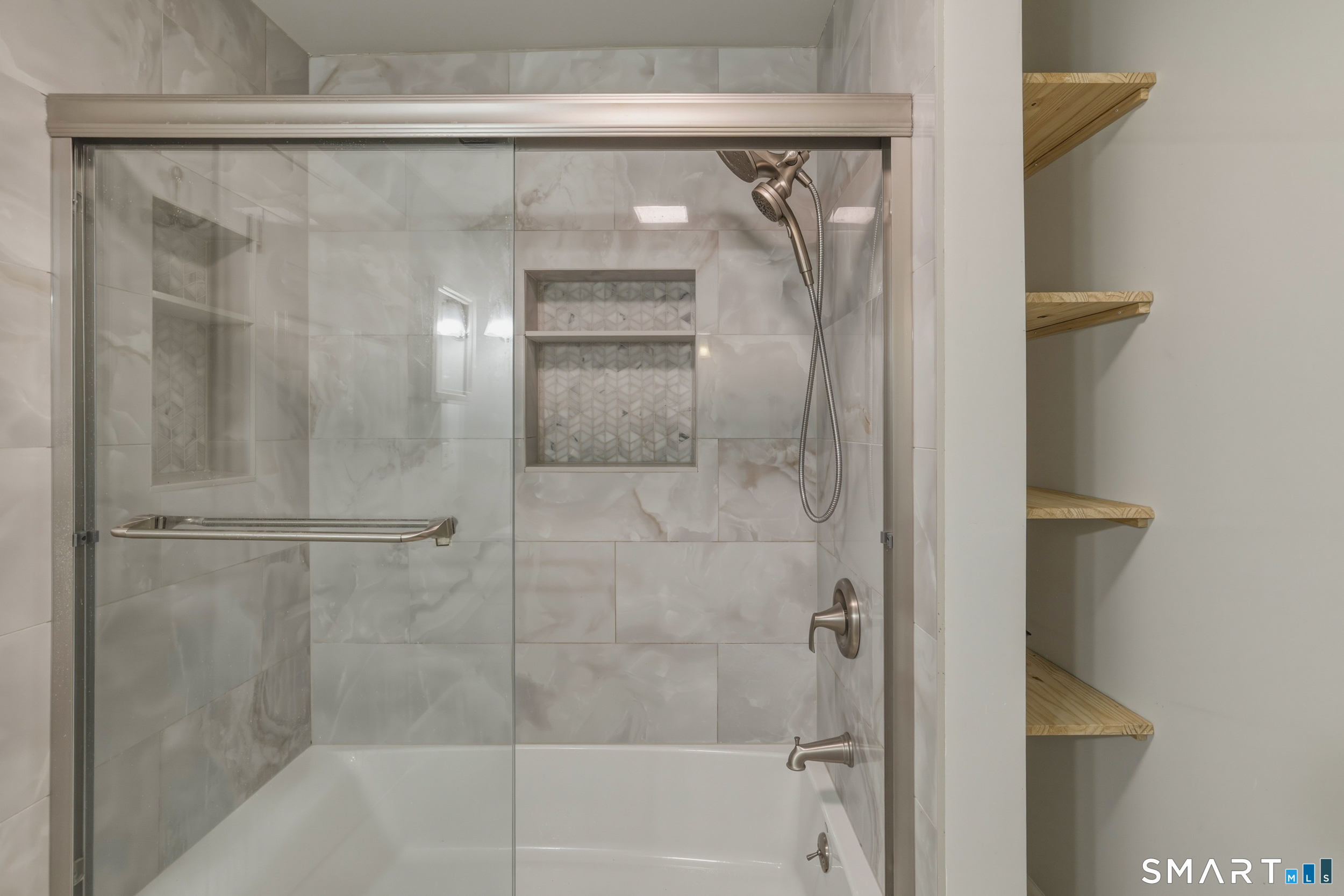 26 Washington Street Derby CT 06418