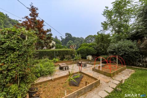 26 Washington Street Derby CT 06418