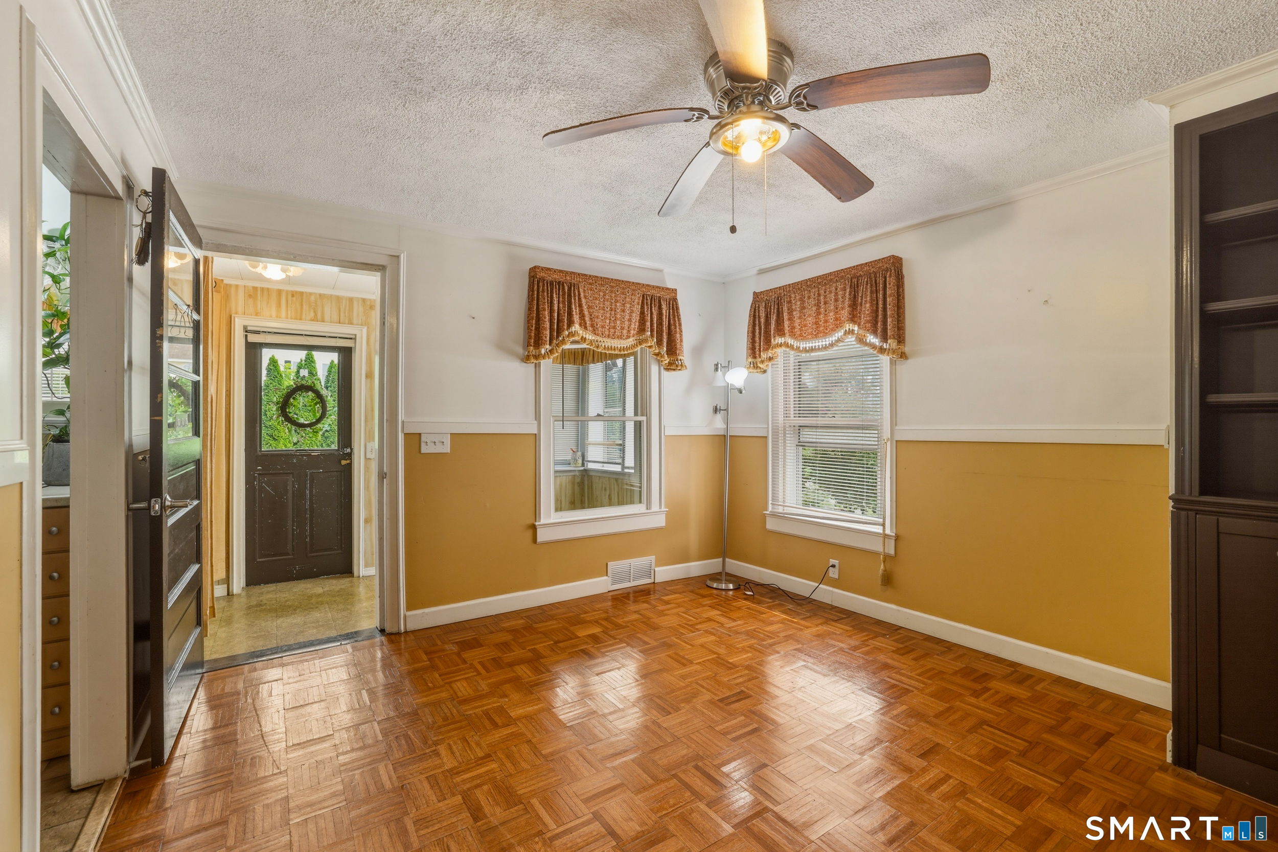 26 Washington Street Derby CT 06418