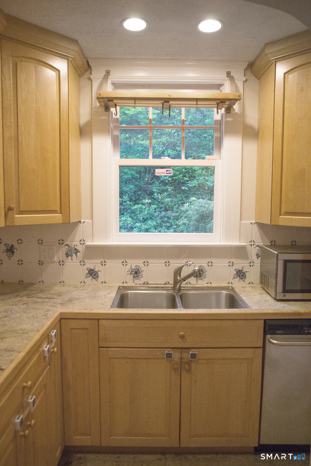 130 Marvelwood Drive New Haven CT 06515