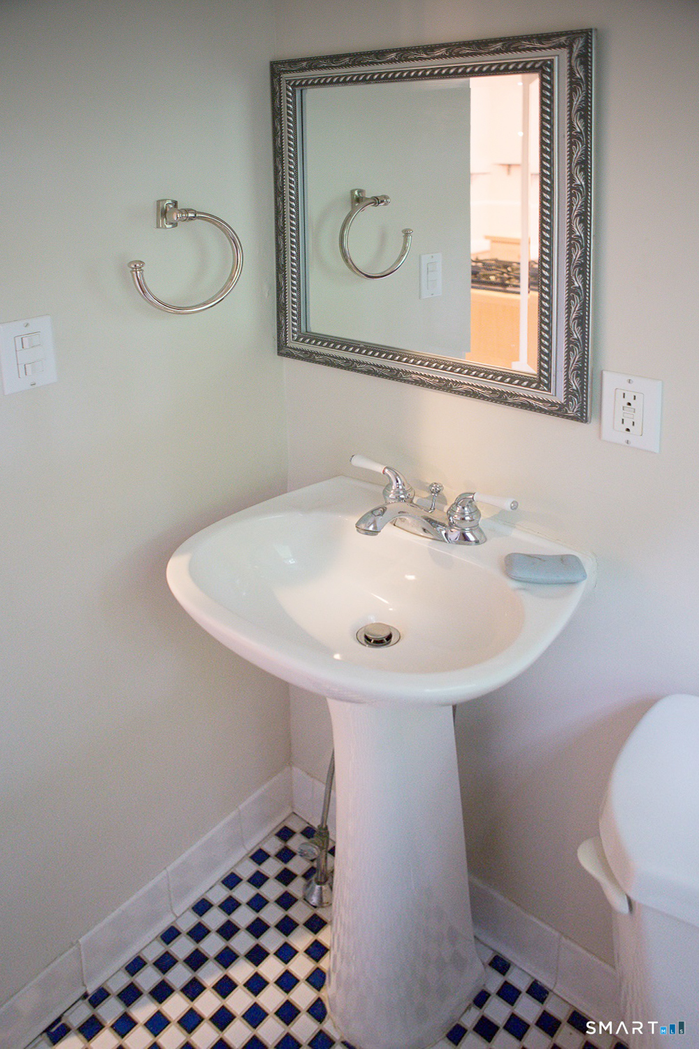 130 Marvelwood Drive New Haven CT 06515