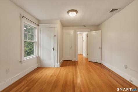 130 Marvelwood Drive New Haven CT 06515