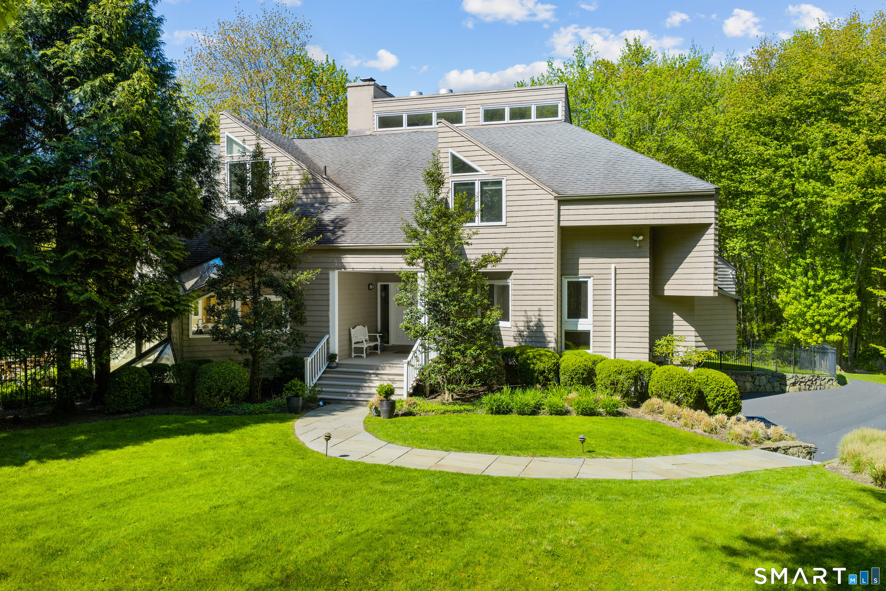 2 Sleepy Hollow Road New Canaan CT 06840