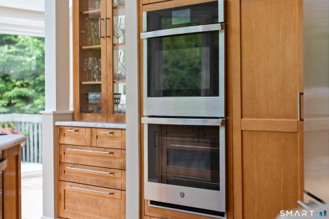 2 Sleepy Hollow Road New Canaan CT 06840