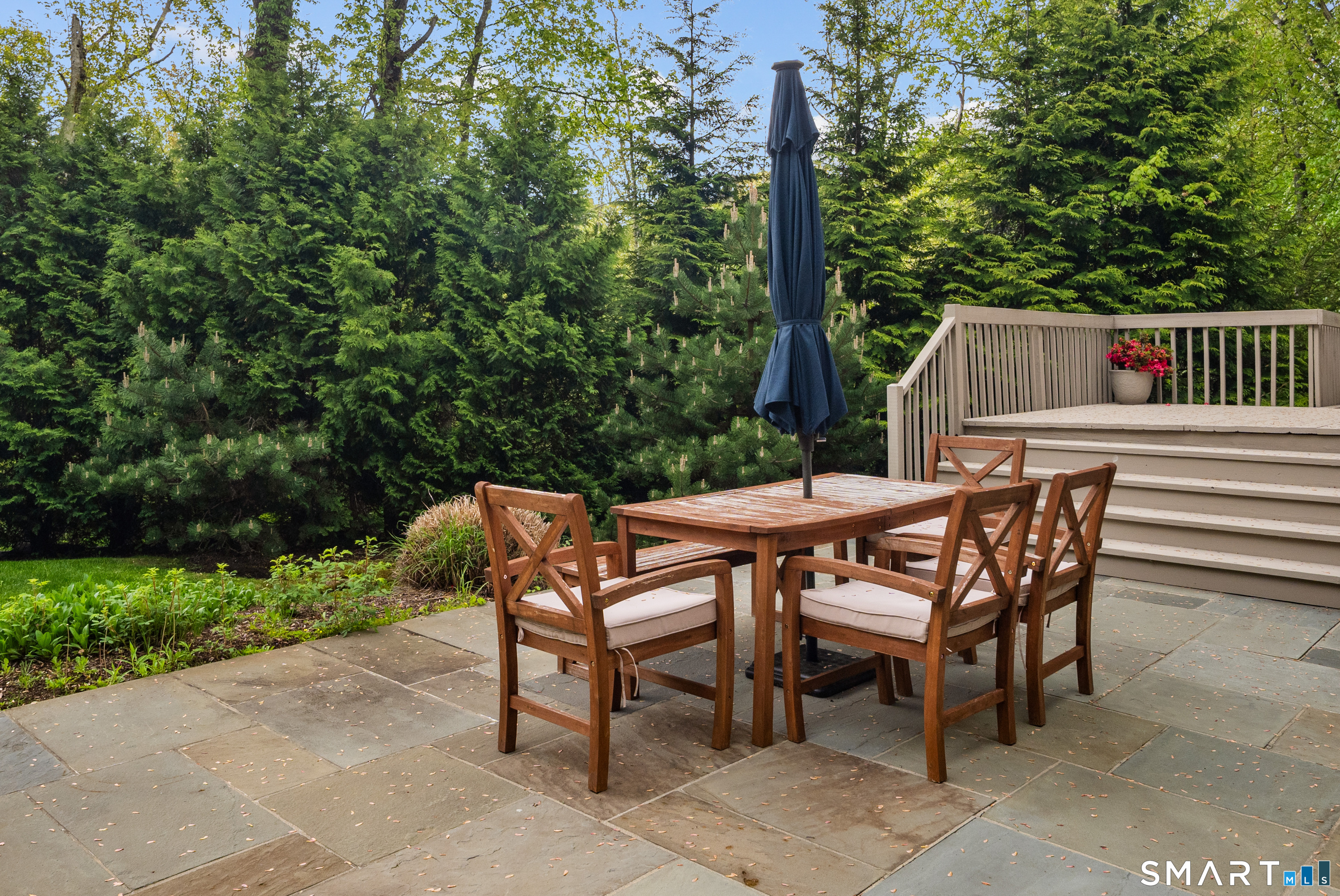 2 Sleepy Hollow Road New Canaan CT 06840