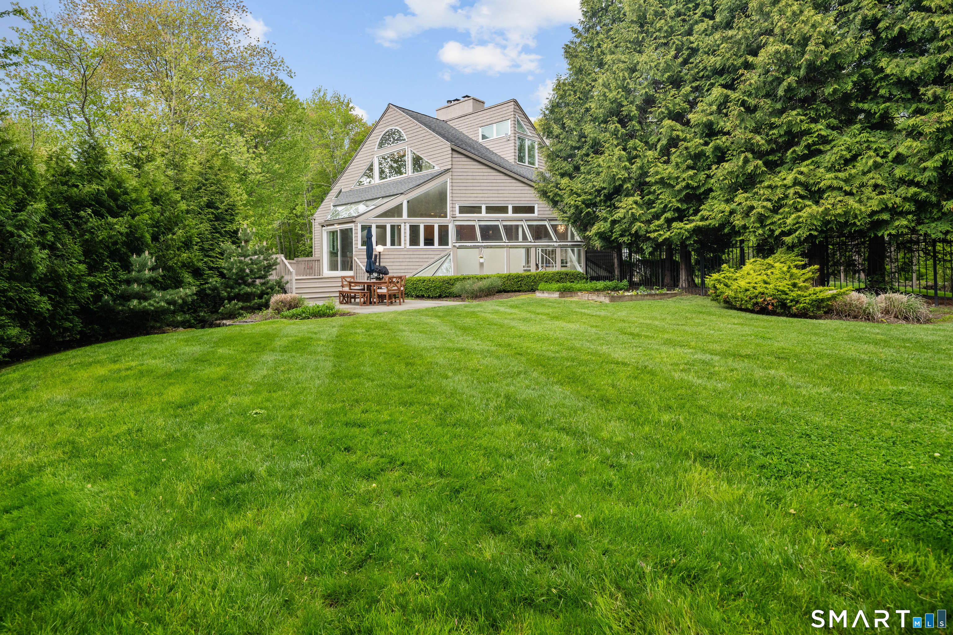 2 Sleepy Hollow Road New Canaan CT 06840