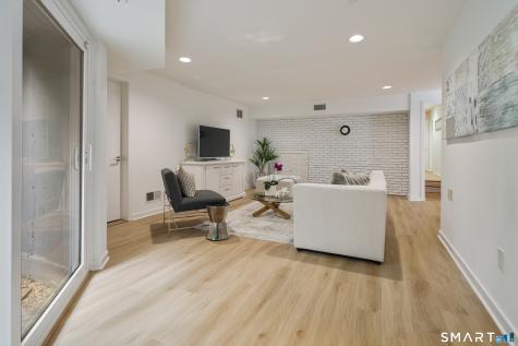 2 Sleepy Hollow Road New Canaan CT 06840