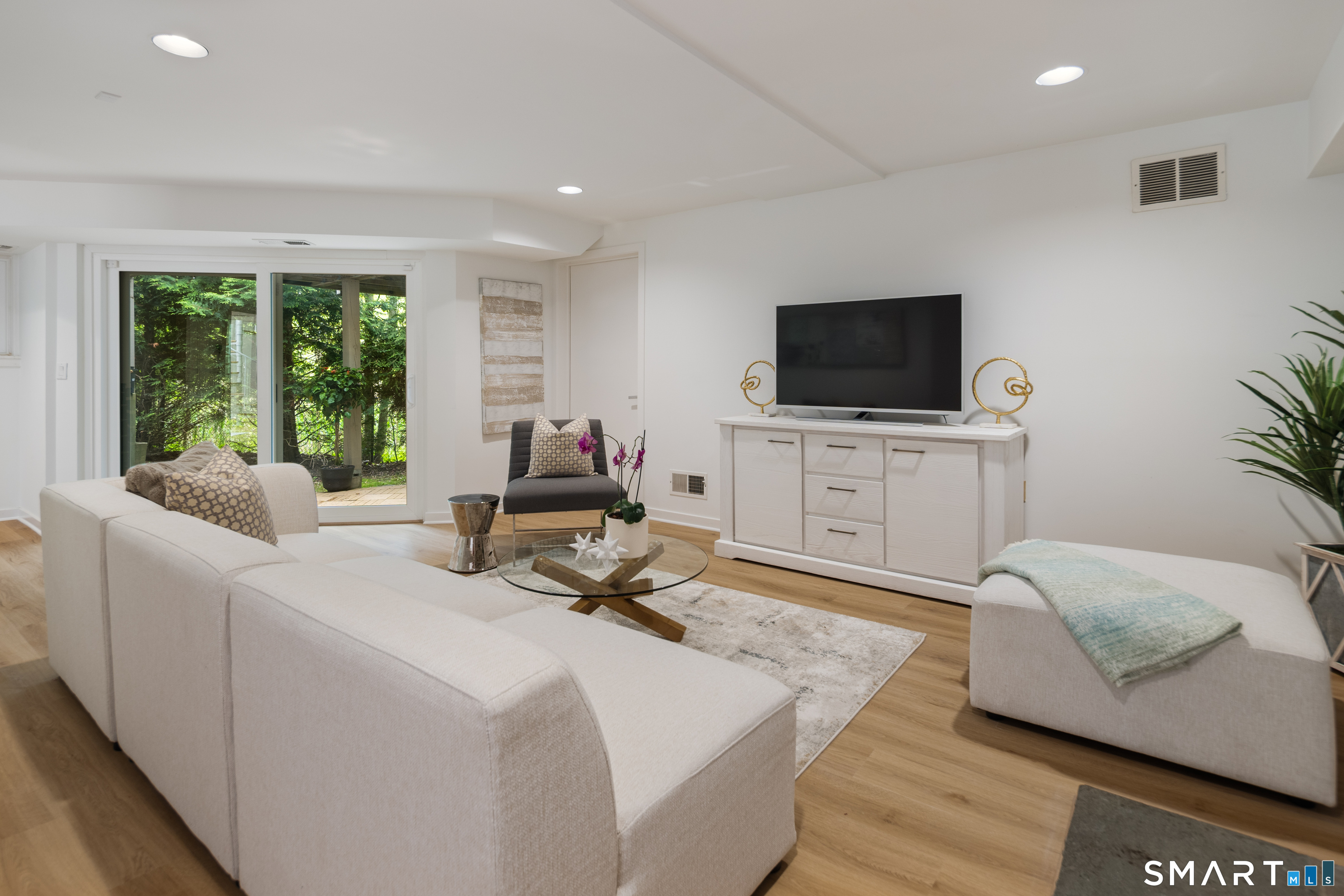 2 Sleepy Hollow Road New Canaan CT 06840