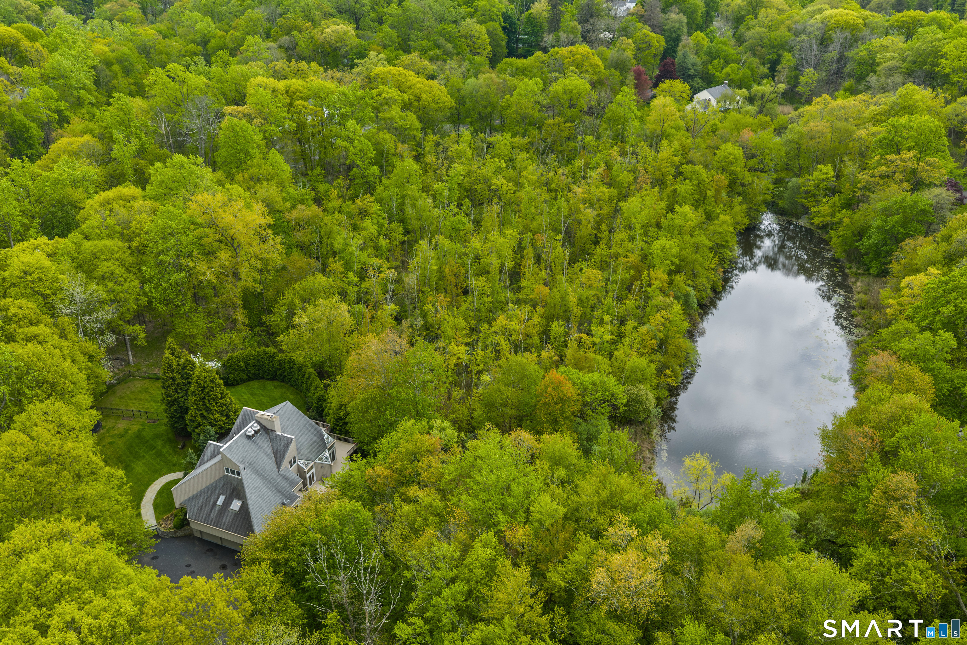 2 Sleepy Hollow Road New Canaan CT 06840