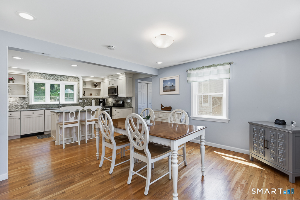 11 Ash Road Branford CT 06405