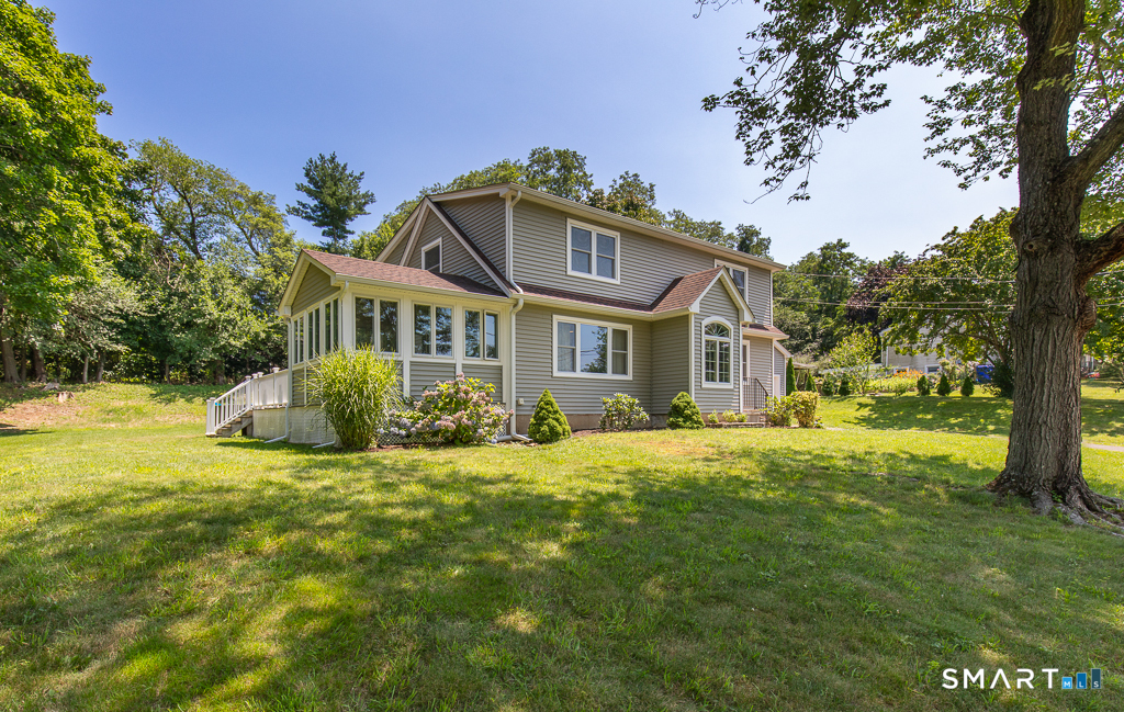 11 Ash Road Branford CT 06405
