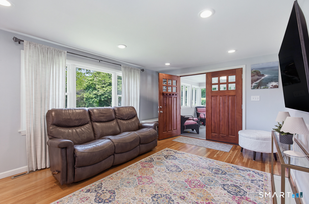 11 Ash Road Branford CT 06405