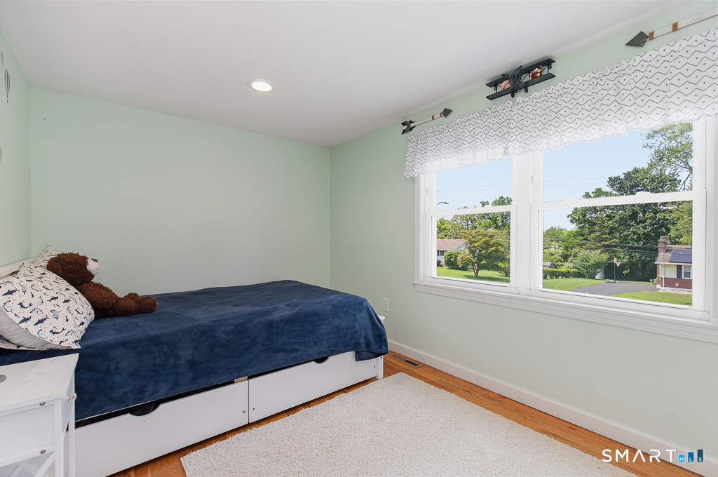 11 Ash Road Branford CT 06405
