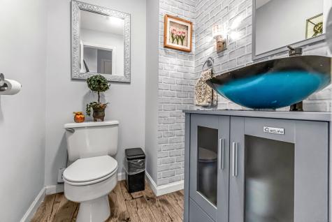 35 Kent Avenue Bridgeport CT 06610