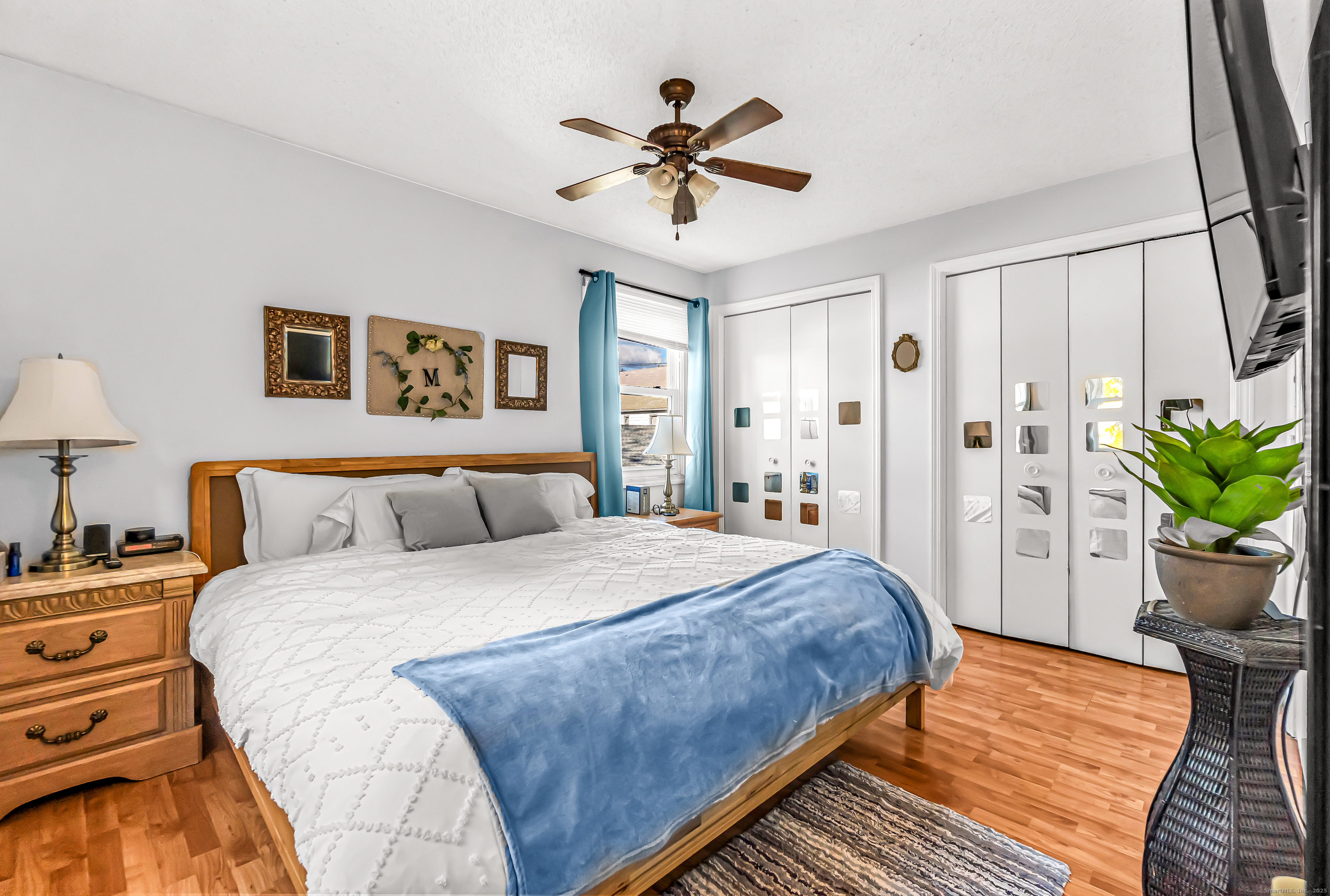 35 Kent Avenue Bridgeport CT 06610