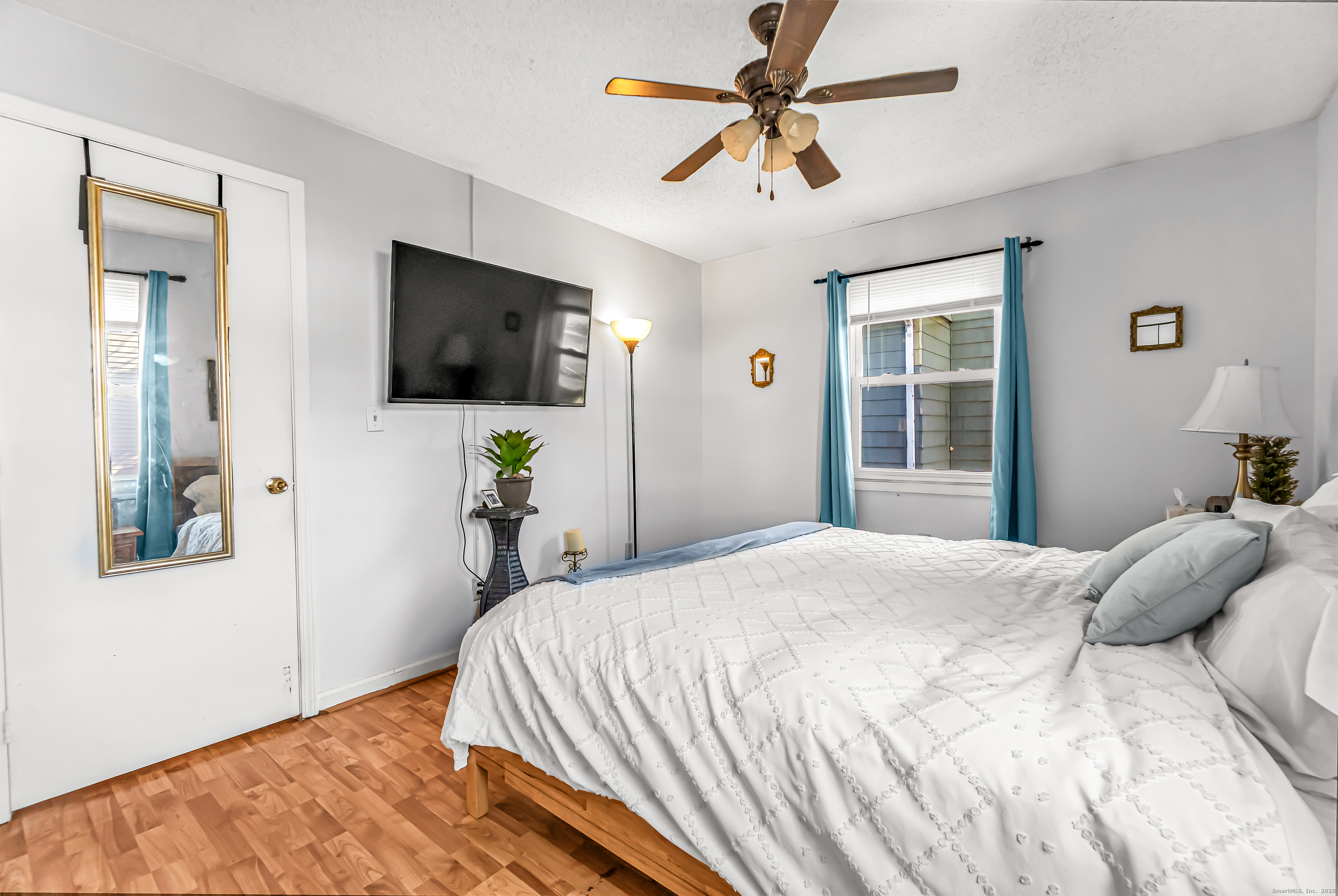 35 Kent Avenue Bridgeport CT 06610