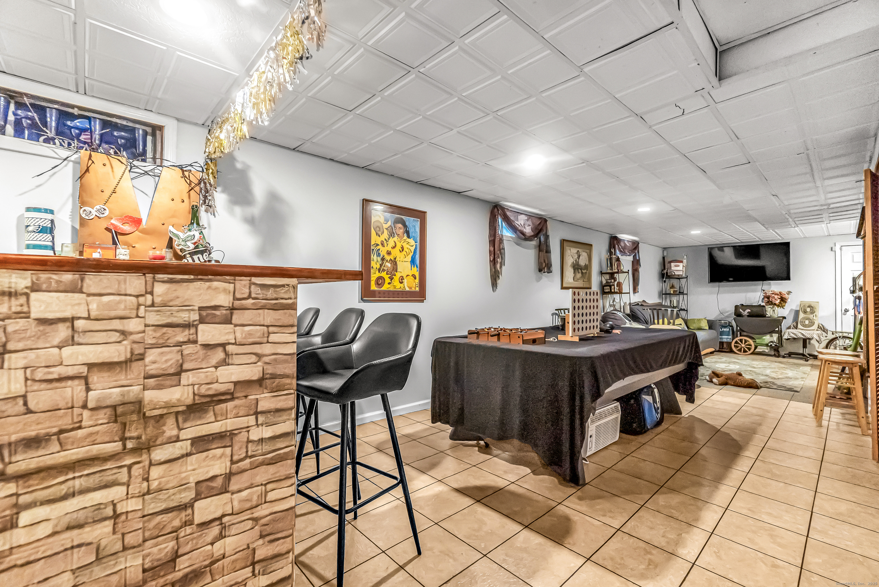 35 Kent Avenue Bridgeport CT 06610