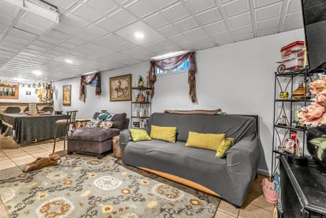 35 Kent Avenue Bridgeport CT 06610