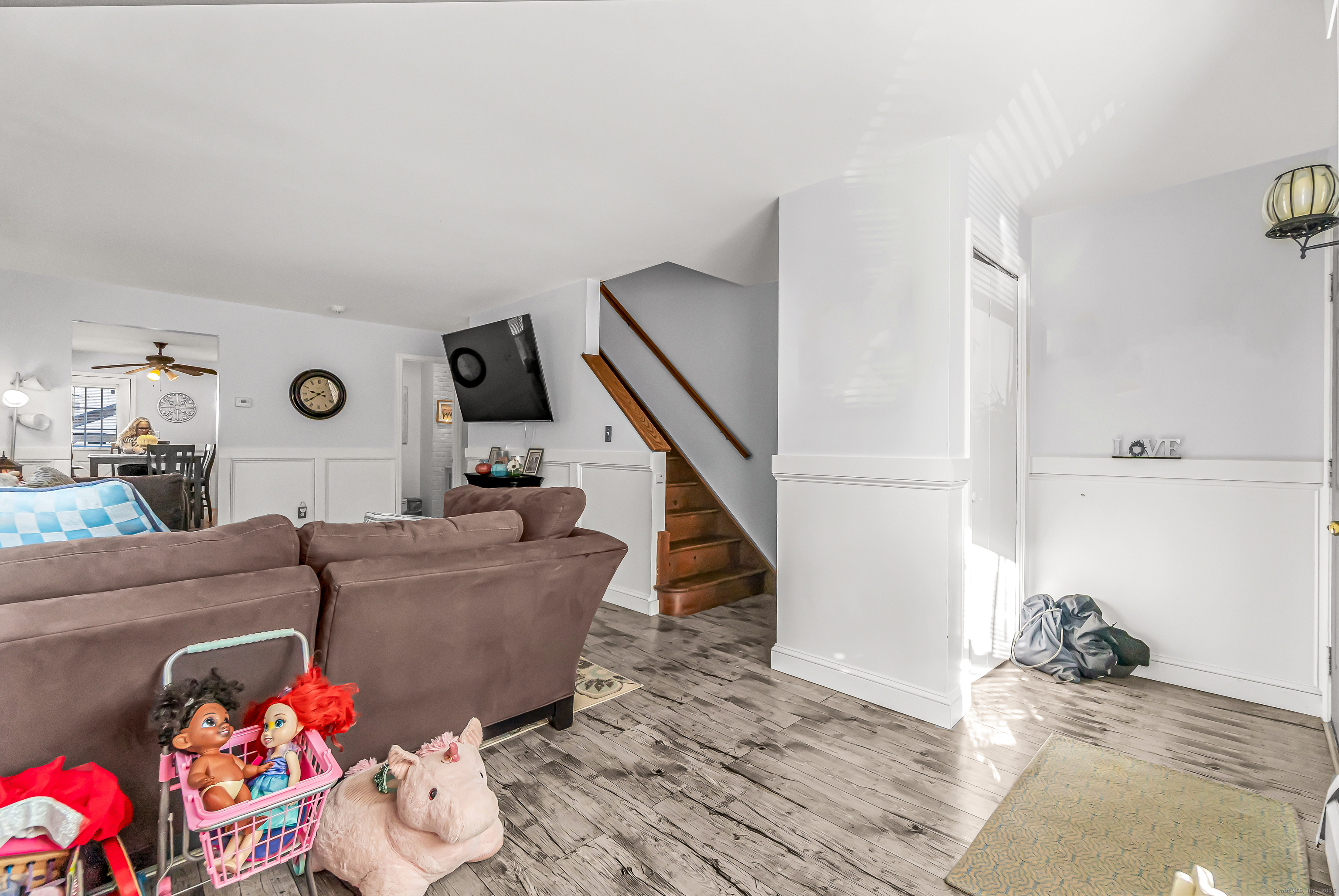 35 Kent Avenue Bridgeport CT 06610