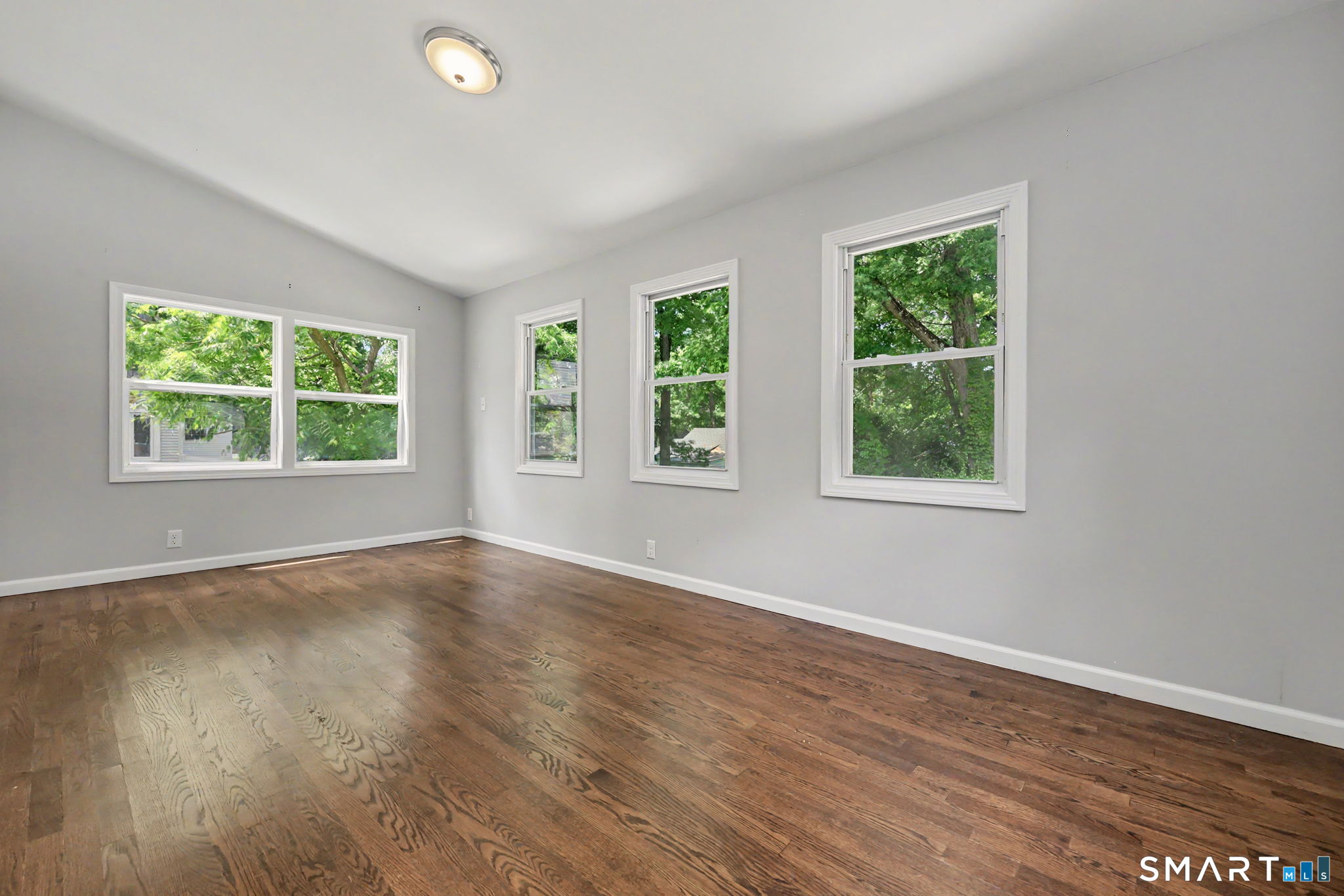 110 Lakeview Terrace New Haven CT 06515