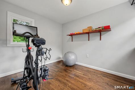 110 Lakeview Terrace New Haven CT 06515