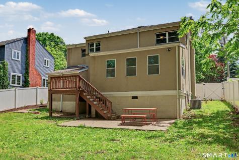 110 Lakeview Terrace New Haven CT 06515