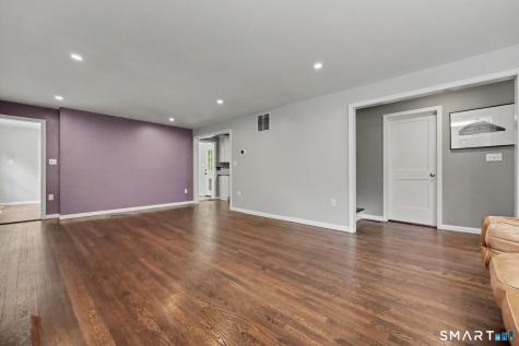 110 Lakeview Terrace New Haven CT 06515